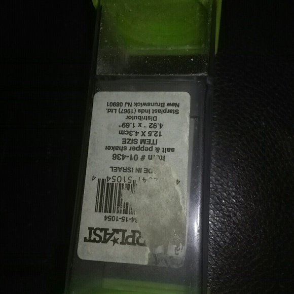 Salt/pepper shaker brand new - Picture 2 of 2